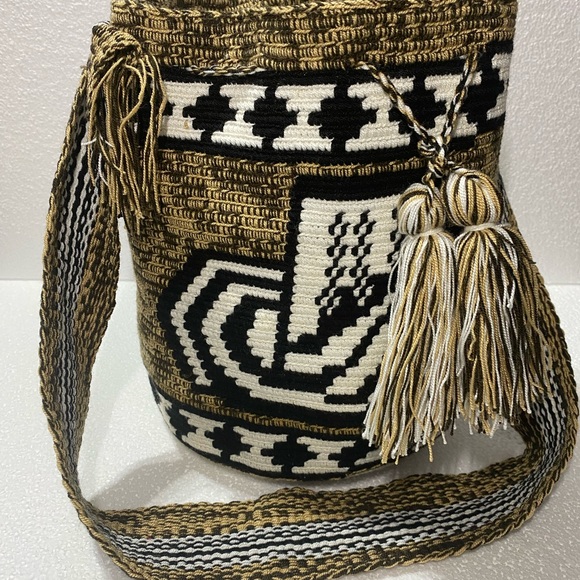 Authentic Wayuu mochila - Picture 4 of 4